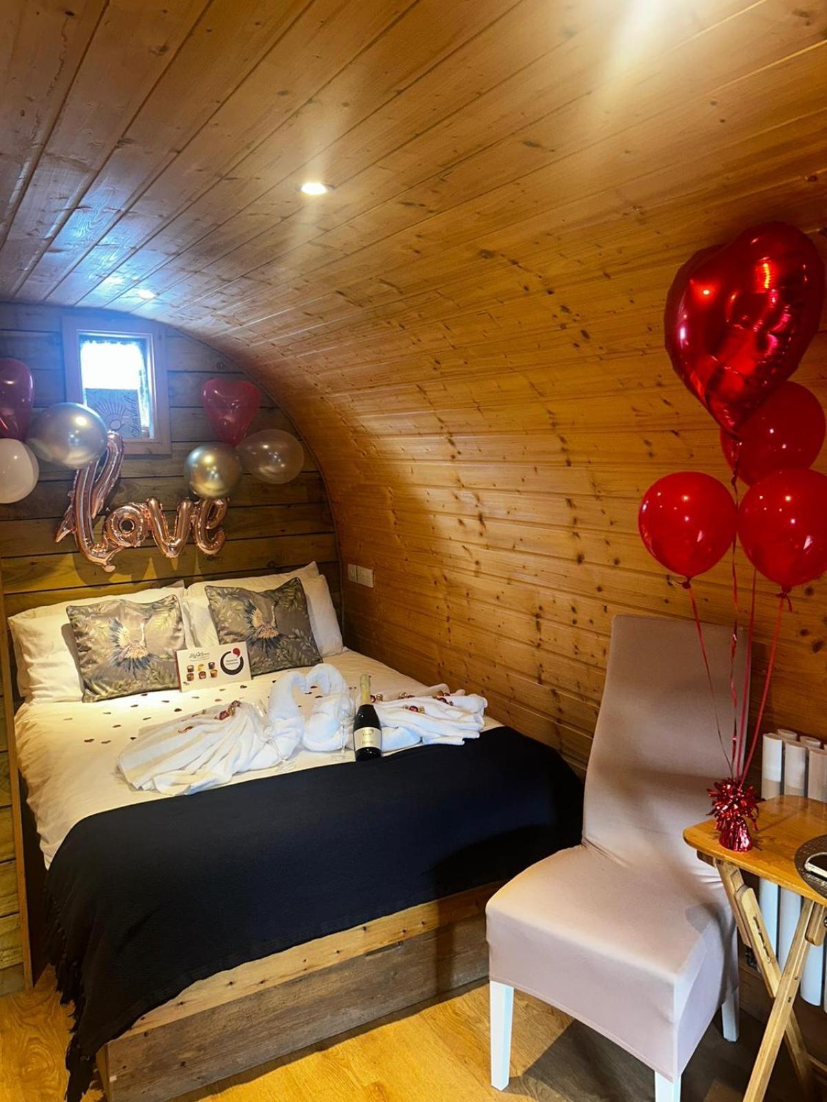 Отель Crabmill Glamping Беудли Экстерьер фото