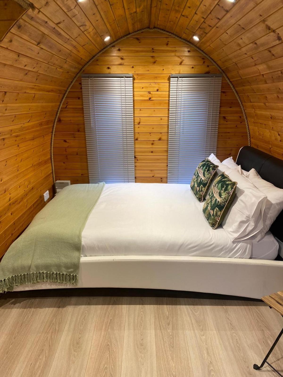Отель Crabmill Glamping Беудли Экстерьер фото