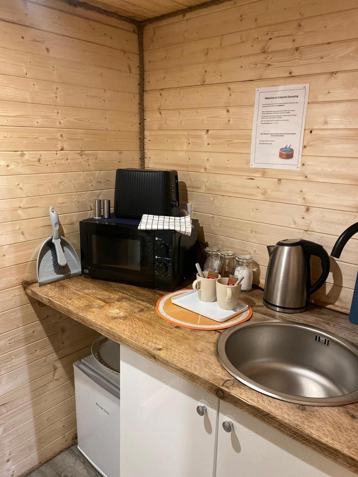 Отель Crabmill Glamping Беудли Экстерьер фото